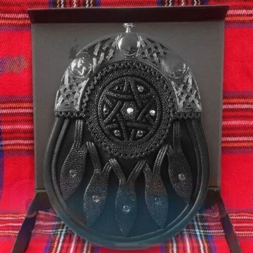 Black Leather Bryson Hunting Sporran